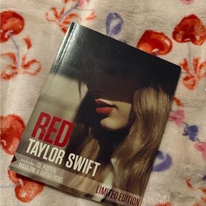 Taylor Swift Red booklet